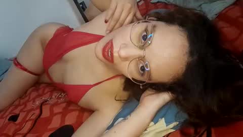 Emma online show from May 21, 9:54 pm