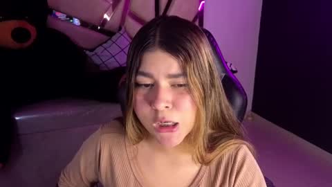 Emma online show from February 21, 4:48 pm