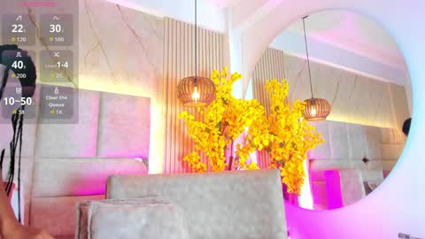 emmalove01 online show from April 5, 2:30 am