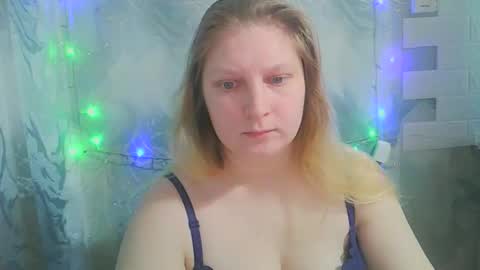 emmamelody online show from November 17, 11:13 am