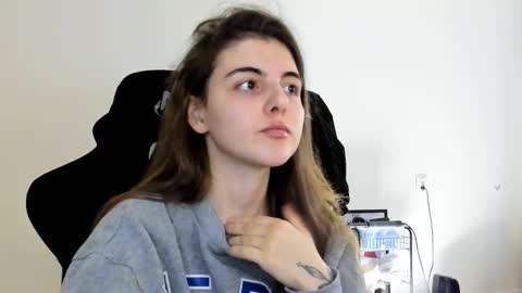 Emma online show from November 29, 12:02 pm