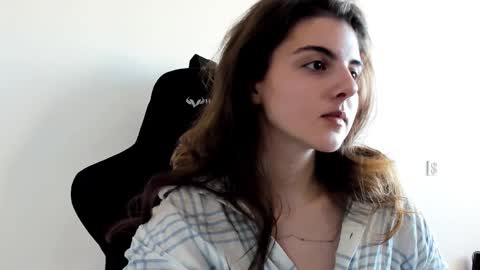 Emma online show from March 13, 12:30 pm