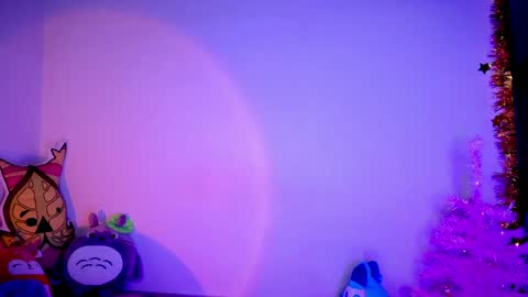 Snapshot of emmaterrestrial chatting on January 29, 2:10 pm RH-NEGATIVE GREEN-EYED BAELIEN online show from January 29, 2:10 pm