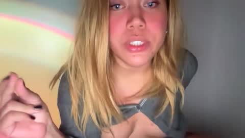 YourDreamGirl Emma  online show from April 19, 6:58 am