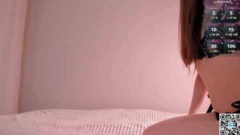 Emmelie online show from November 11, 5:37 pm