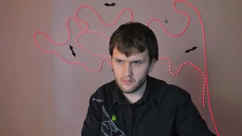 Emmet online show from October 31, 8:48 am