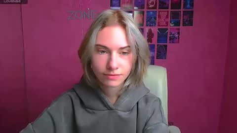 Emmi online show from October 16, 5:51 am