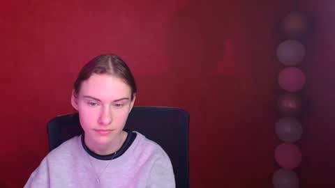 Emmi online show from February 28, 3:26 pm