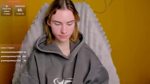 Emmi online show from February 13, 8:39 am