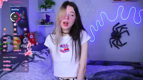 emmie_everly online show from March 5, 11:52 am