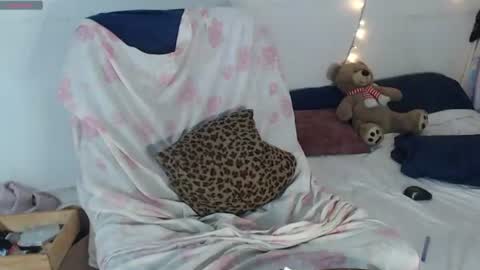 Emely online show from June 17, 7:57 am