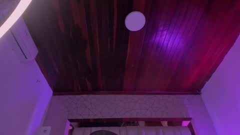    online show from March 28, 11:55 am