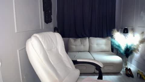 emmmam online show from April 11, 6:40 am