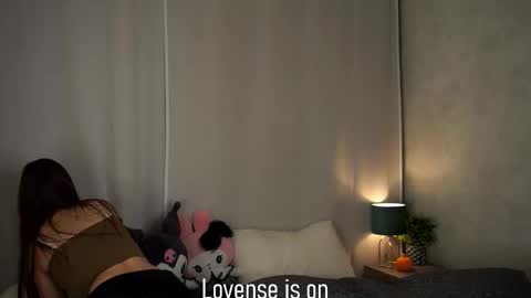 Emmy online show from November 28, 1:24 am