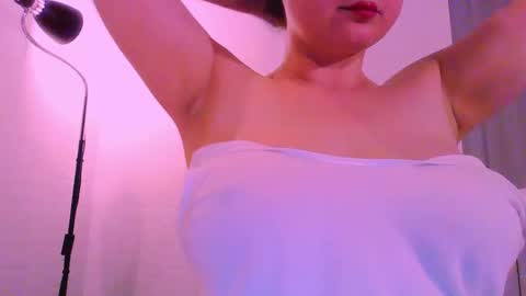 M online show from April 2, 7:05 am