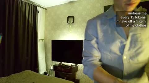 emveeboy96 online show from November 25, 8:40 pm