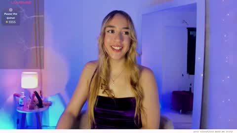 EMYLY  online show from February 4, 8:46 pm