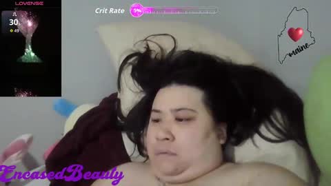 Snapshot of encasedbeauty chatting on October 22, 5:21 am Ela online show from October 22, 5:21 am