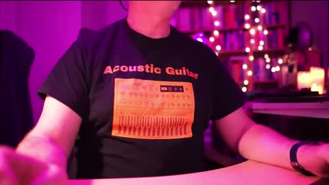 uk online show from November 13, 11:51 pm