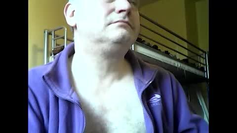 englishguysurrey online show from December 6, 10:00 am