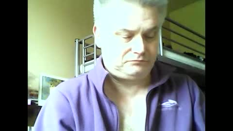 englishguysurrey online show from March 9, 12:20 pm