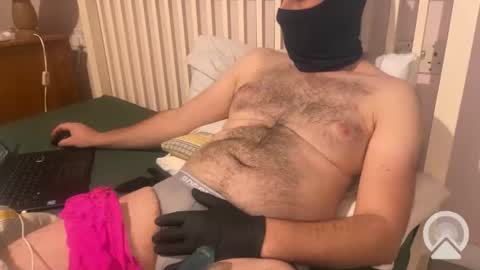 englishshyguyuk online show from December 11, 8:07 pm