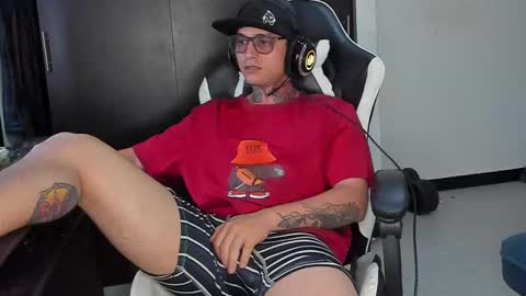 enjoymycock99 online show from March 5, 6:23 pm