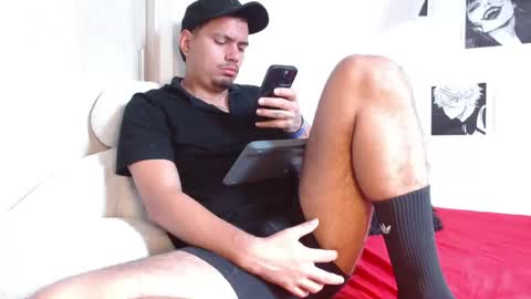 enrique online show from February 8, 5:49 pm