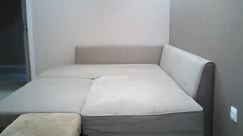 betty online show from April 17, 8:06 am