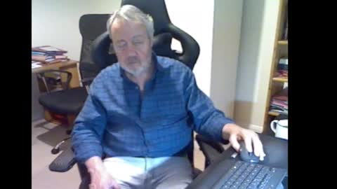 erasmus_d online show from March 10, 6:56 pm