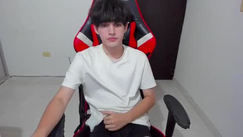 eren_tatakae online show from April 12, 2:59 am