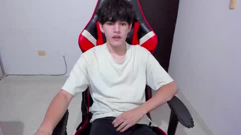 eren_tatakae online show from March 28, 2:46 am