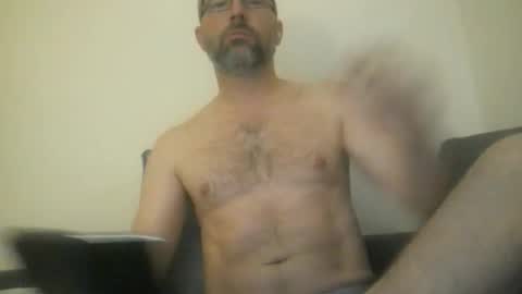 Snapshot of eric334418 chatting on September 18, 8:40 am eric334418 online show from September 18, 8:40 am
