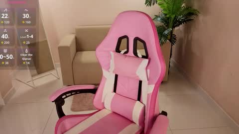 erica_mckenzie online show from February 18, 4:01 am