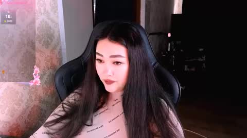 Erica Wayne online show from March 8, 2:37 am