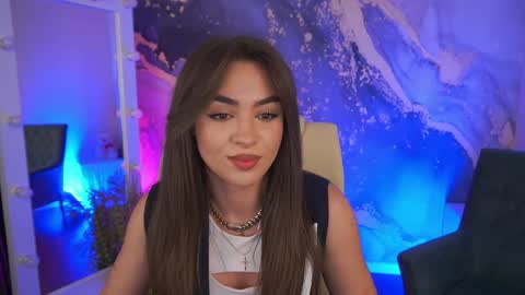 Erica online show from June 5, 1:27 pm