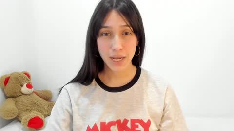 Snapshot of ericbana_ chatting on January 12, 2:45 am Dayanna online show from January 12, 2:45 am