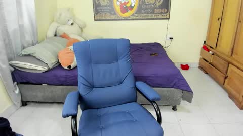 erick_de_rossee online show from October 17, 7:29 pm