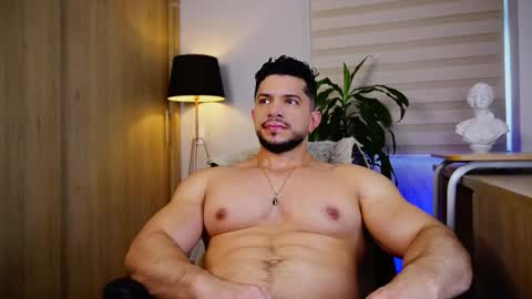 Erick Thompson online show from November 30, 7:43 pm