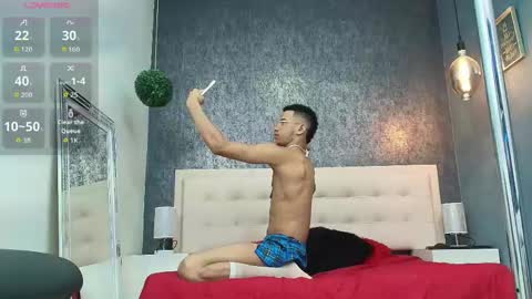   online show from April 10, 12:43 pm