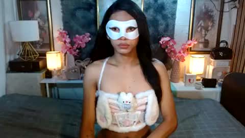 erickashotcum online show from July 4, 11:30 pm