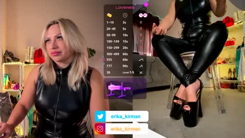 Snapshot of erika_kirman chatting on January 31, 3:22 pm Erika      online show from January 31, 3:22 pm