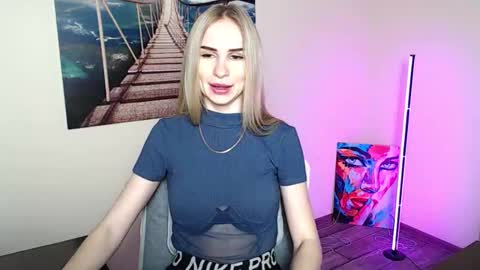 Erika online show from June 5, 11:48 am