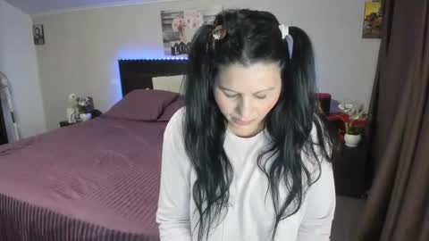 ErikaGold online show from April 23, 4:09 am