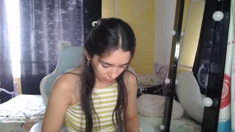 erina_1 online show from September 28, 4:38 pm