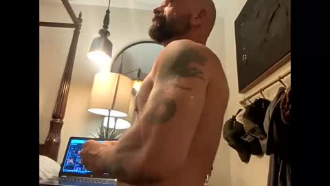 Hmmmhmmmm online show from June 2, 5:09 am