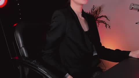 Snapshot of erohaze chatting on February 28, 4:10 pm erohaze online show from February 28, 4:10 pm