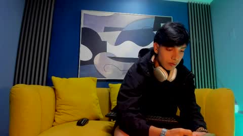 Erosticos online show from April 19, 5:30 am