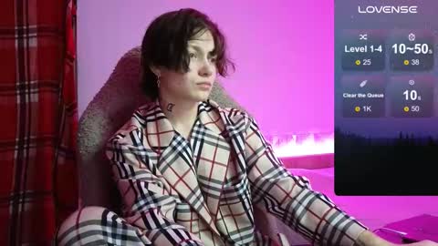 esajukyy online show from November 2, 9:20 am