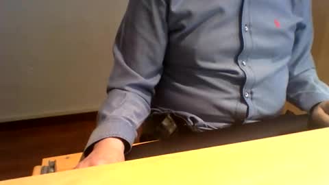 esclavo_hot online show from April 20, 5:05 pm